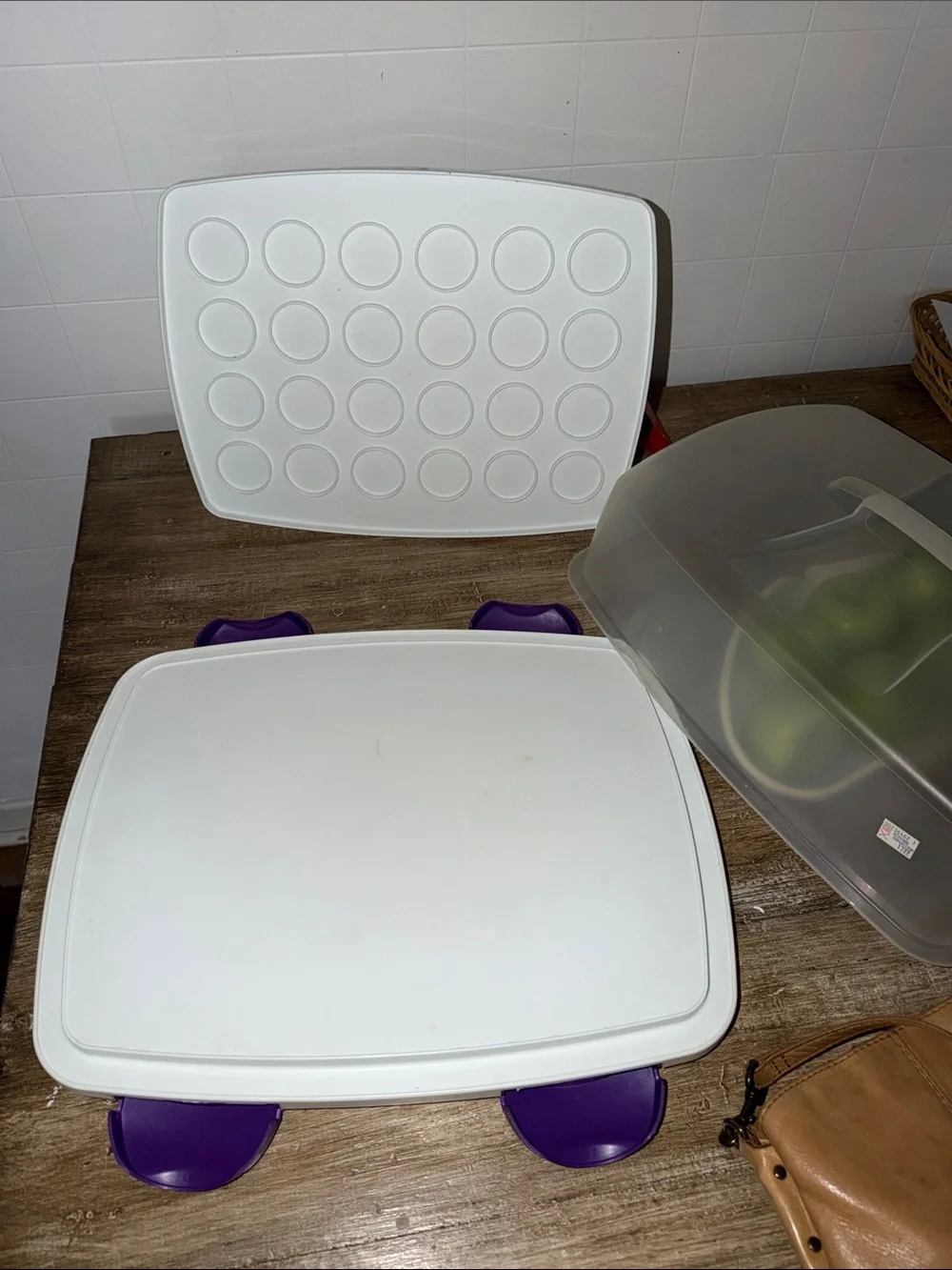 Wilton Ultimate 3-in-1 Cake and Cupcake Carrier